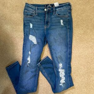 Hollister distressed skinny jeans